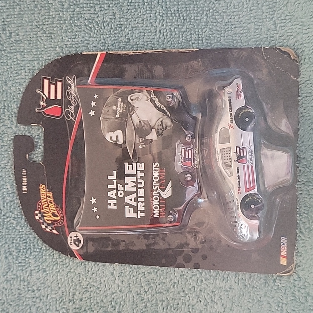 Dale Earnhardt Sr hall of fame tribute